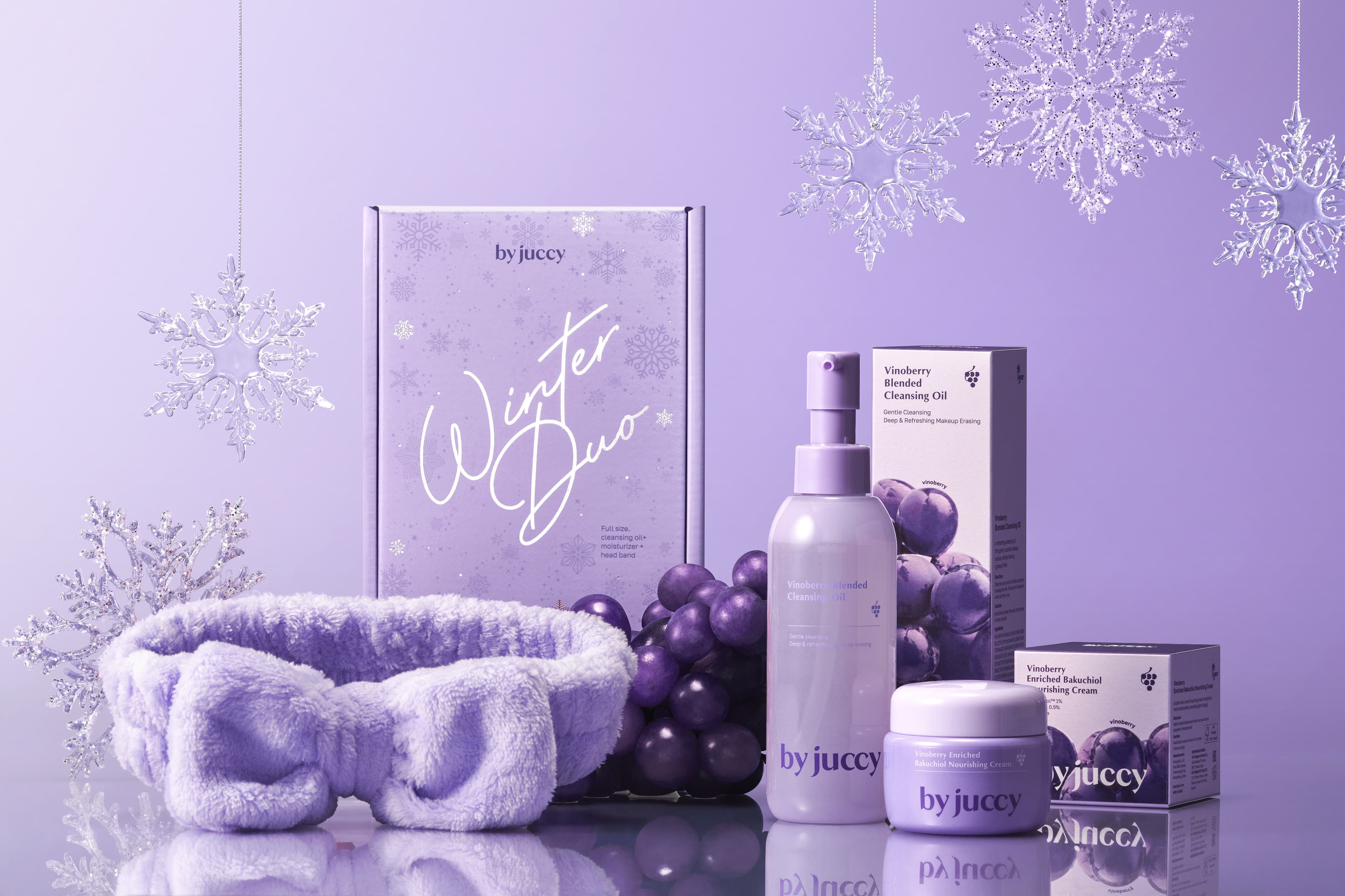 Cosmetic packaging - white minimal boxes