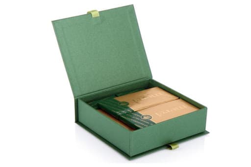 Premium magnetic rigid box